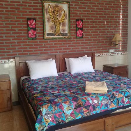 Eliska Sari Bungalows Sumberkima Пемутеран Экстерьер фото