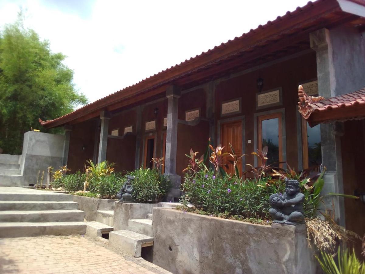 Eliska Sari Bungalows Sumberkima Пемутеран Экстерьер фото