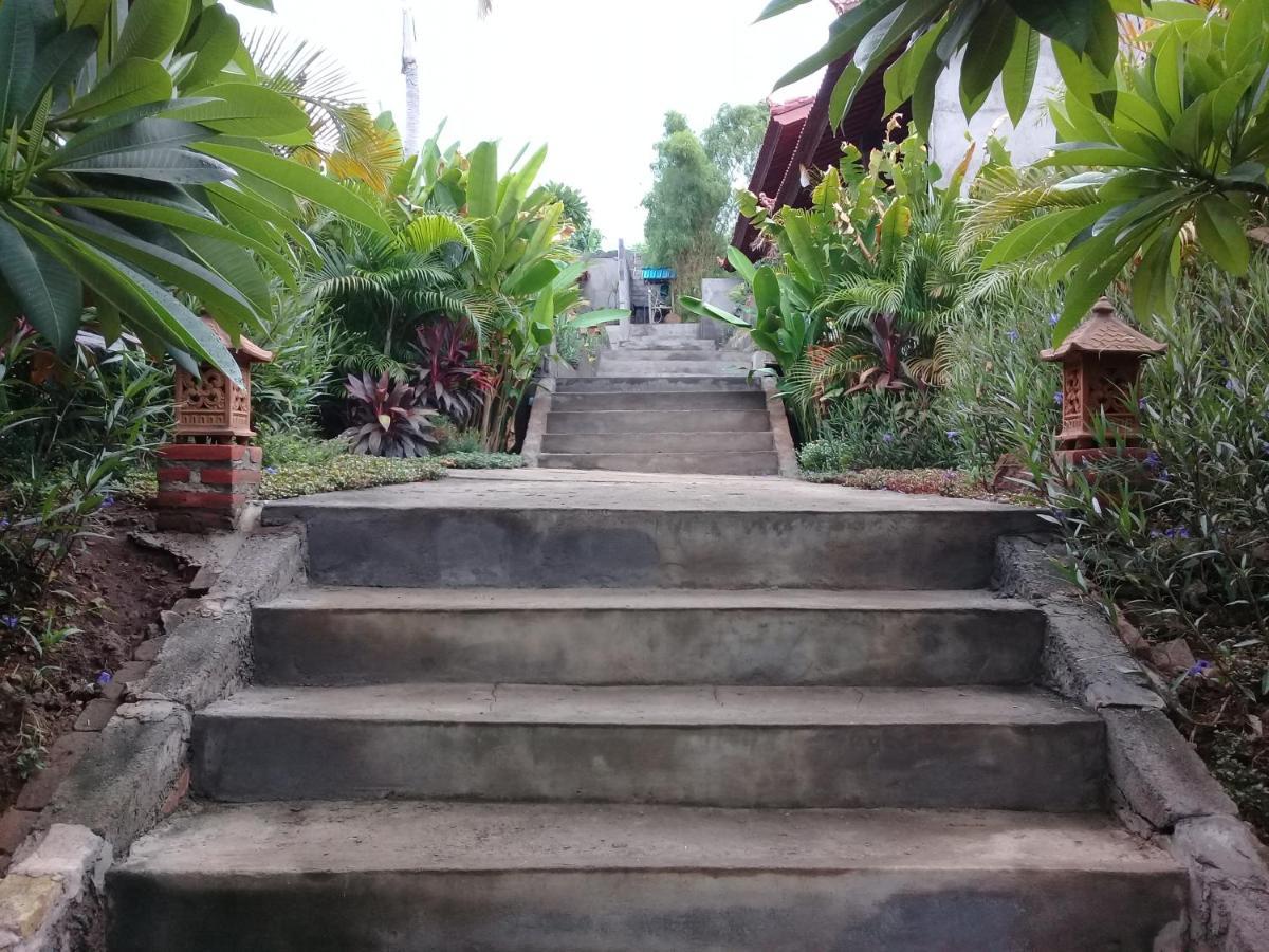 Eliska Sari Bungalows Sumberkima Пемутеран Экстерьер фото
