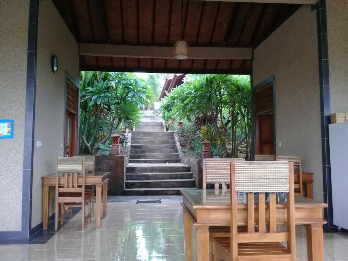 Eliska Sari Bungalows Sumberkima Пемутеран Экстерьер фото