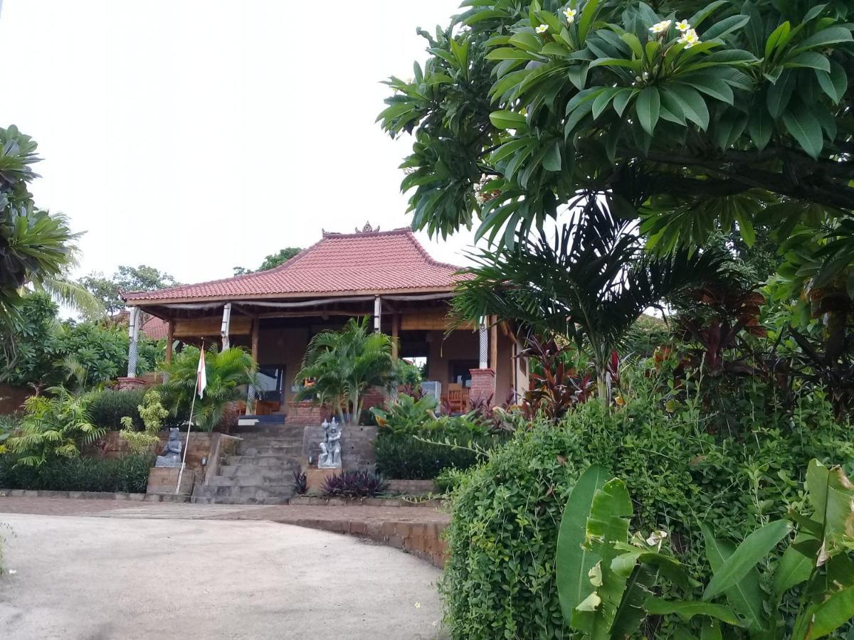Eliska Sari Bungalows Sumberkima Пемутеран Экстерьер фото